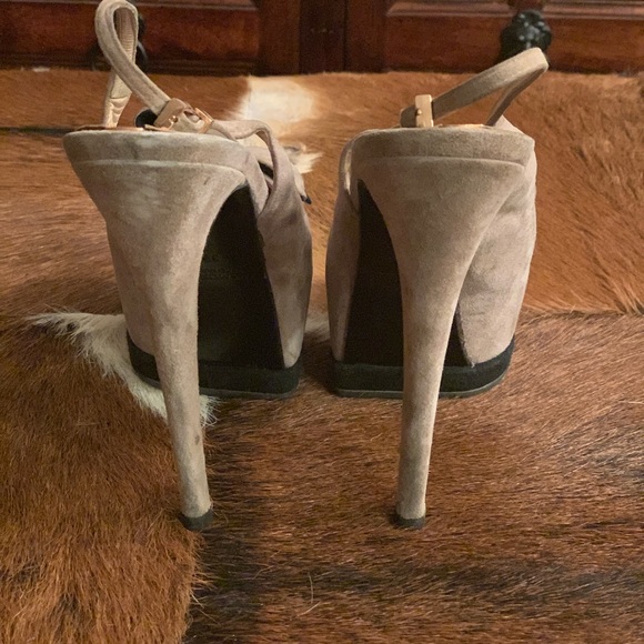 Italian Grey Suede Pumps - Picture 2 of 4